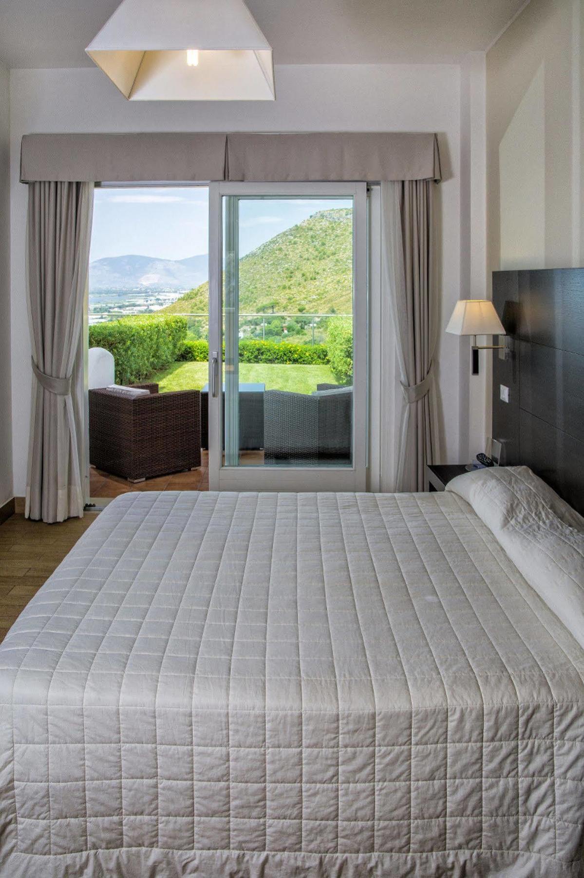 Moresco Park Hotel Sperlonga Extérieur photo
